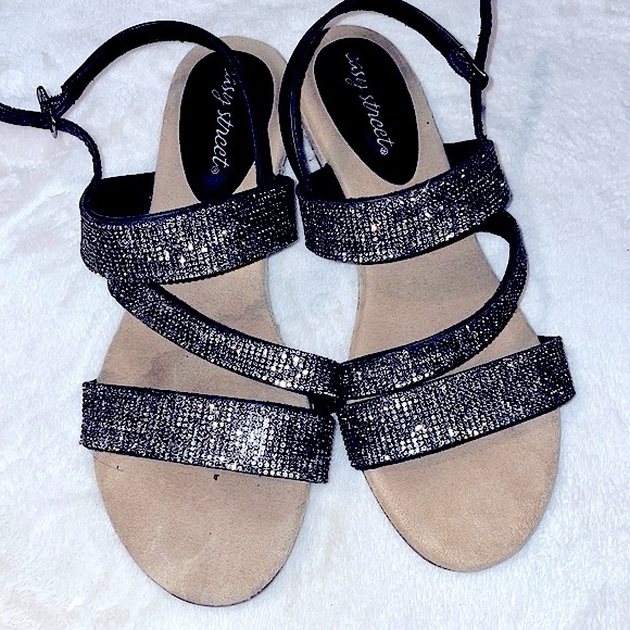 Easy Street Radical Strappy Sandals Black Size 8.5 - Picture 4 of 9